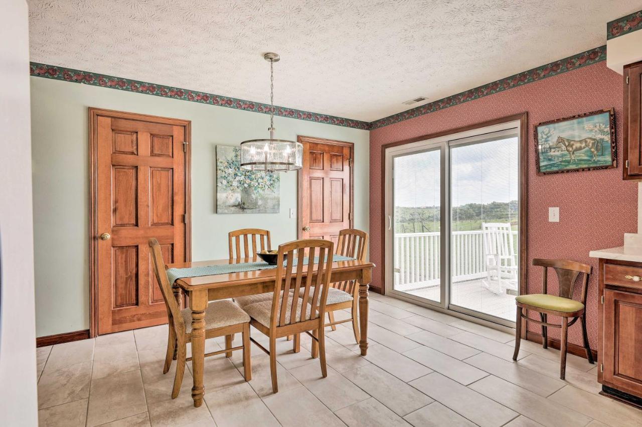 הוילה Charming Williamstown Retreat With Private Yard מראה חיצוני תמונה