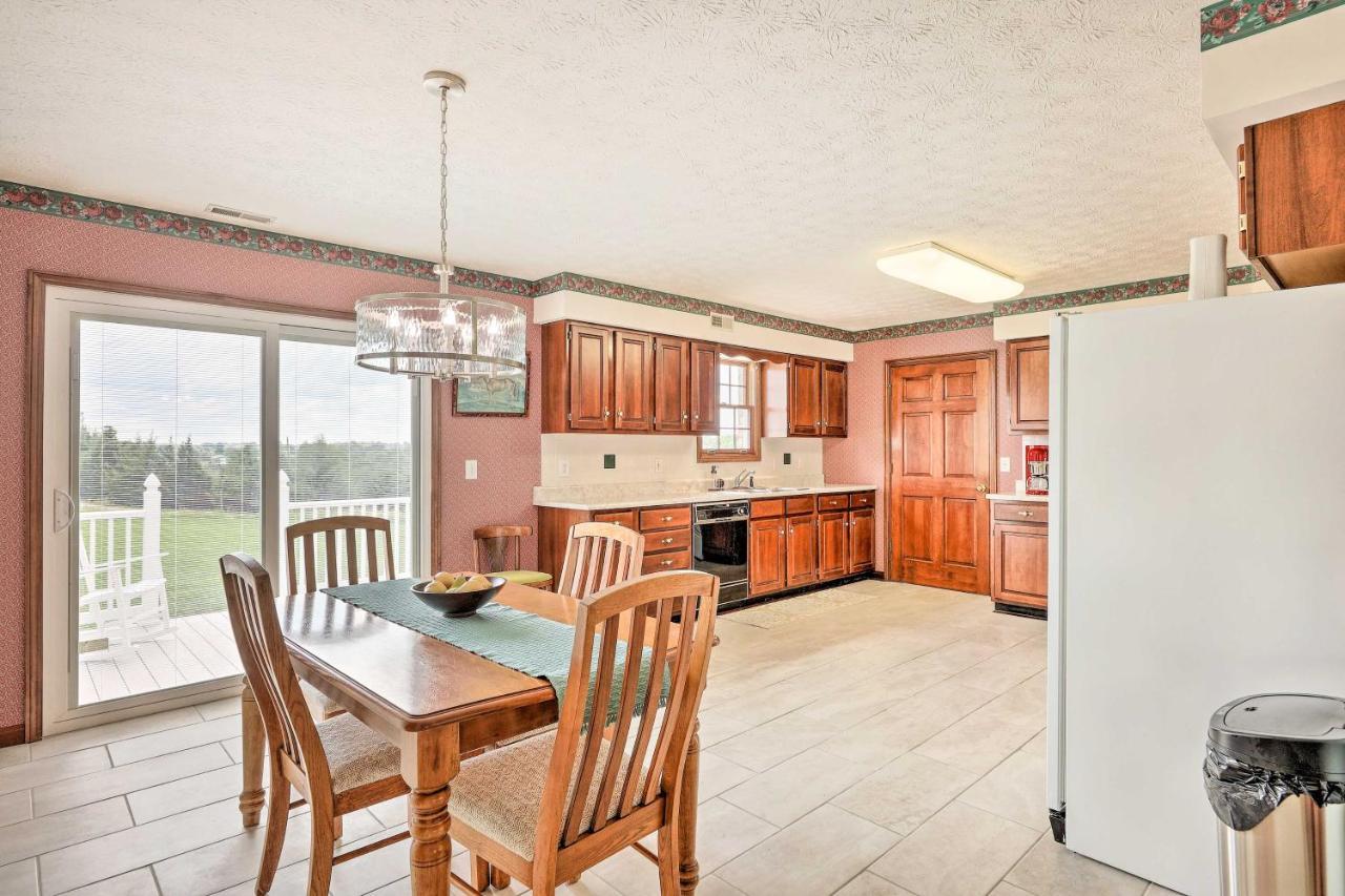 הוילה Charming Williamstown Retreat With Private Yard מראה חיצוני תמונה